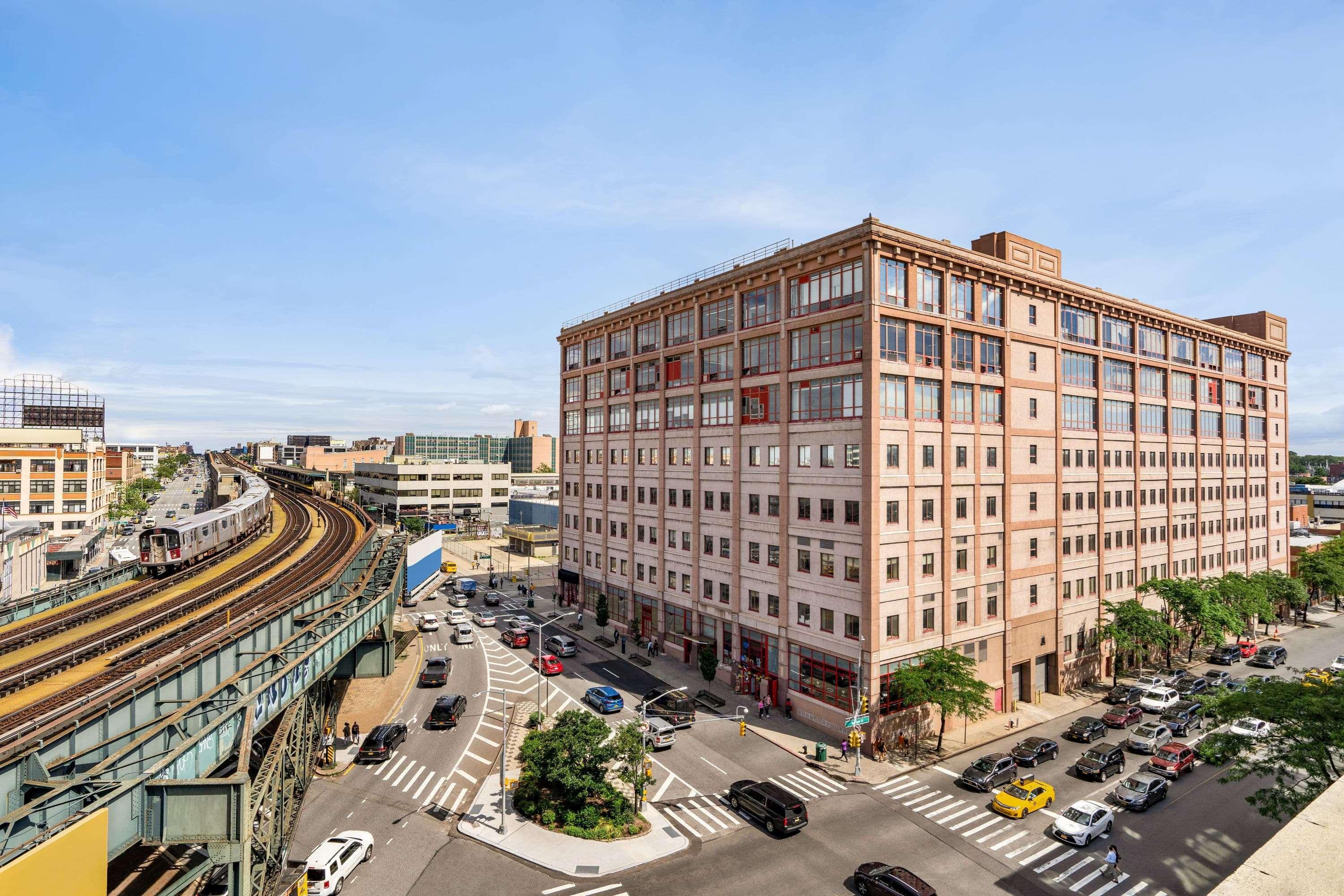 Days Inn By Wyndham Long Island City Ню Йорк Екстериор снимка