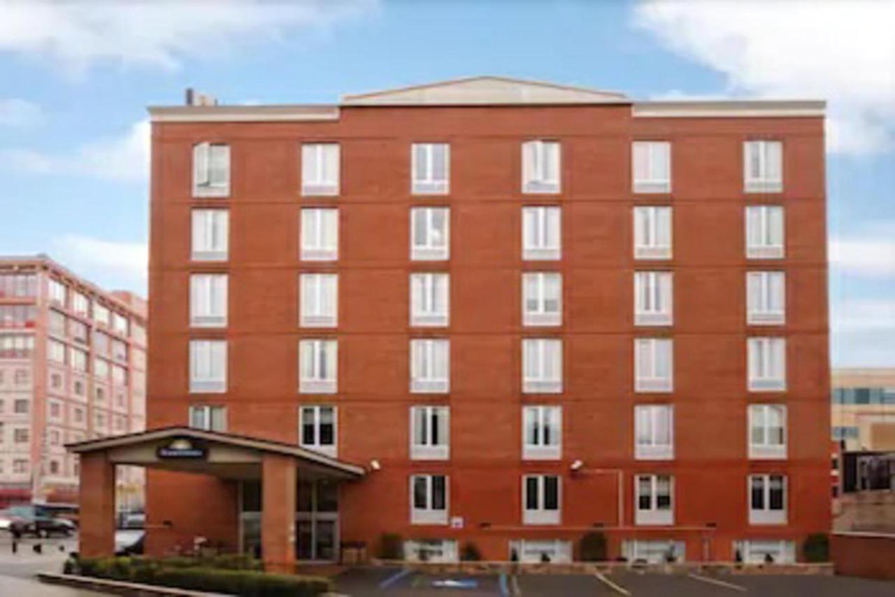 Days Inn By Wyndham Long Island City Ню Йорк Екстериор снимка